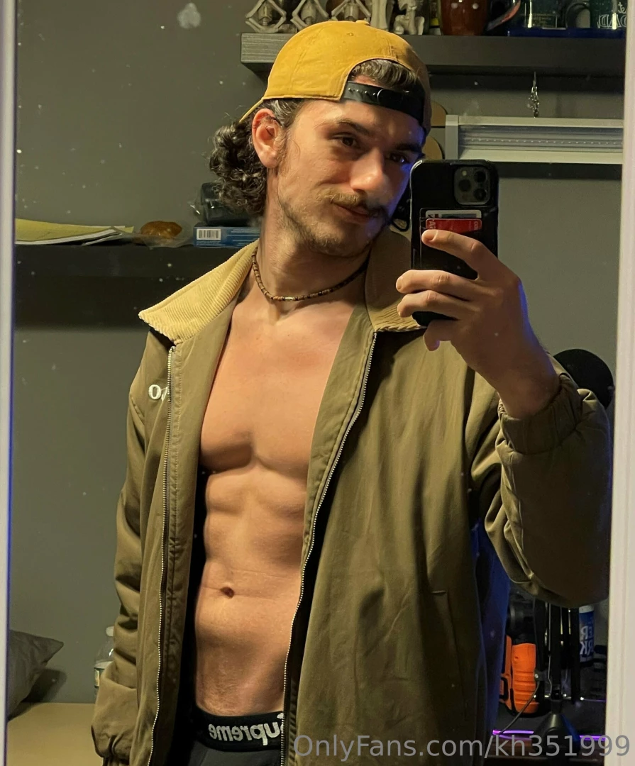 Feeling myself tonight wanna see what s underneath 