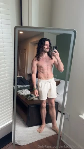 I took my top off now i m wondering how long it ll take you to beg for