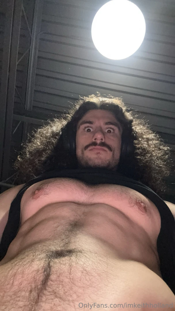 You licking the screen yet thought so 