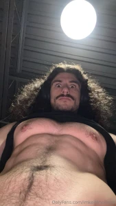 You licking the screen yet thought so