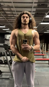 Biceps bulging veins popping and a thick surprise waiting under these