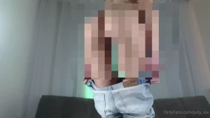 Jeans pants trying a video for jeans fetishers butt lovers while live