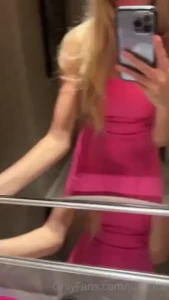 Vibrator control in the restaurant i m trying to control myself to don