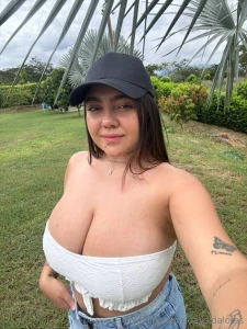 Just me being your daily distraction