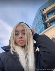 Stop scrolling she pops_tiana is free today for you she pops_tiana part 150