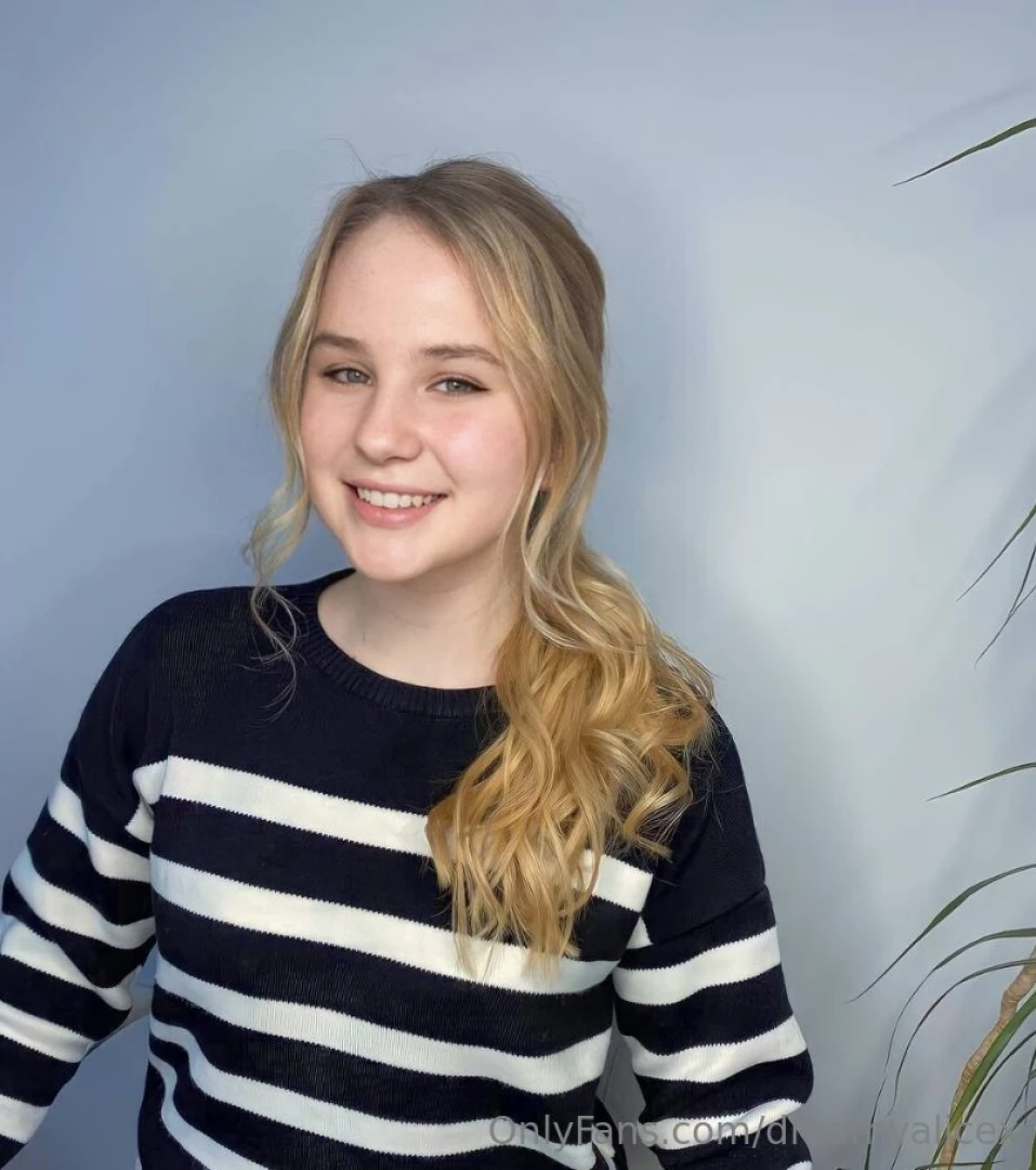 She natalie_soulmate is free today for you free busty hottie part 408 