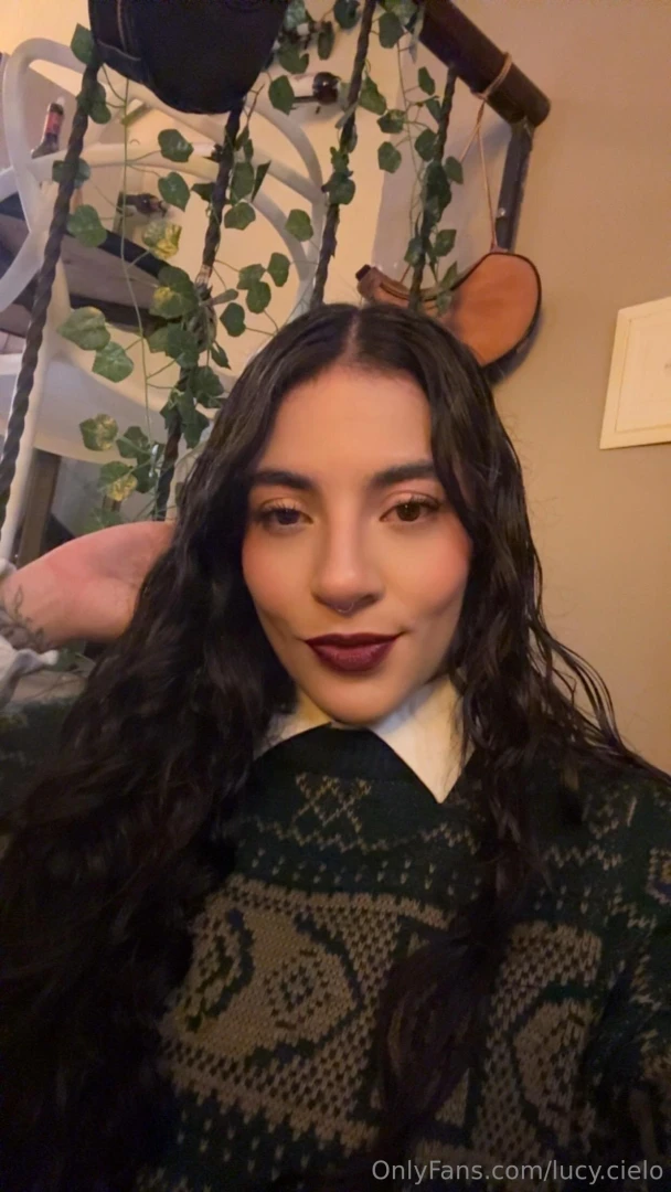 Cold nights means the dark lipstick makes an appearance 