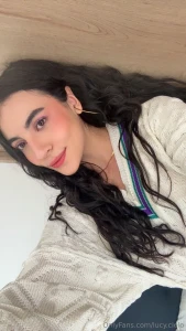 I look like a good girl