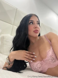 Follow this hottie thicklilmama1 she is totally worth it advertisement part 5