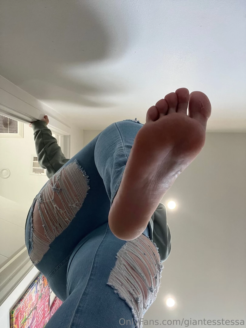 Another long day of pinning tinies to the floor check your last dm for 