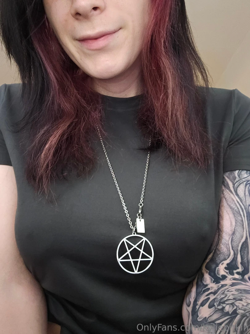 Yesterday chat asked to see my titties stuffed in front of a camera so part 2 