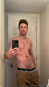 A little selfie shoot where the pictures get increasingly cocky pun part 3