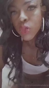 Who fuckin wit mi cause dah full vidzo is up in the now