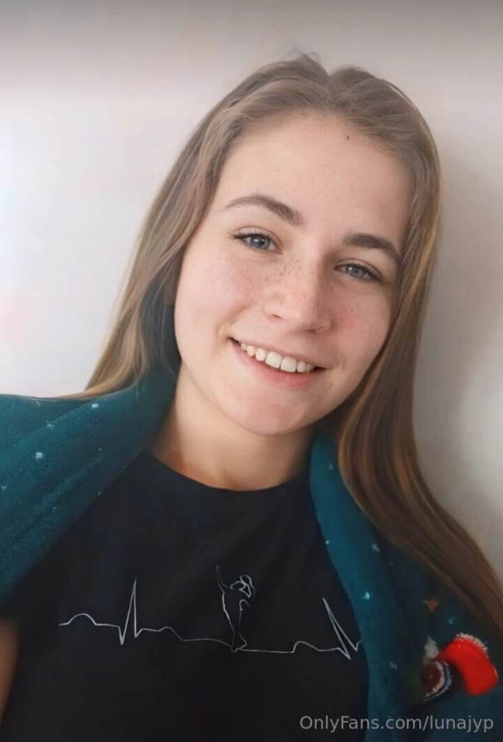 Free honeyfoxvip sexy and naughty babe honeyfoxvip who is waiting for part 10 