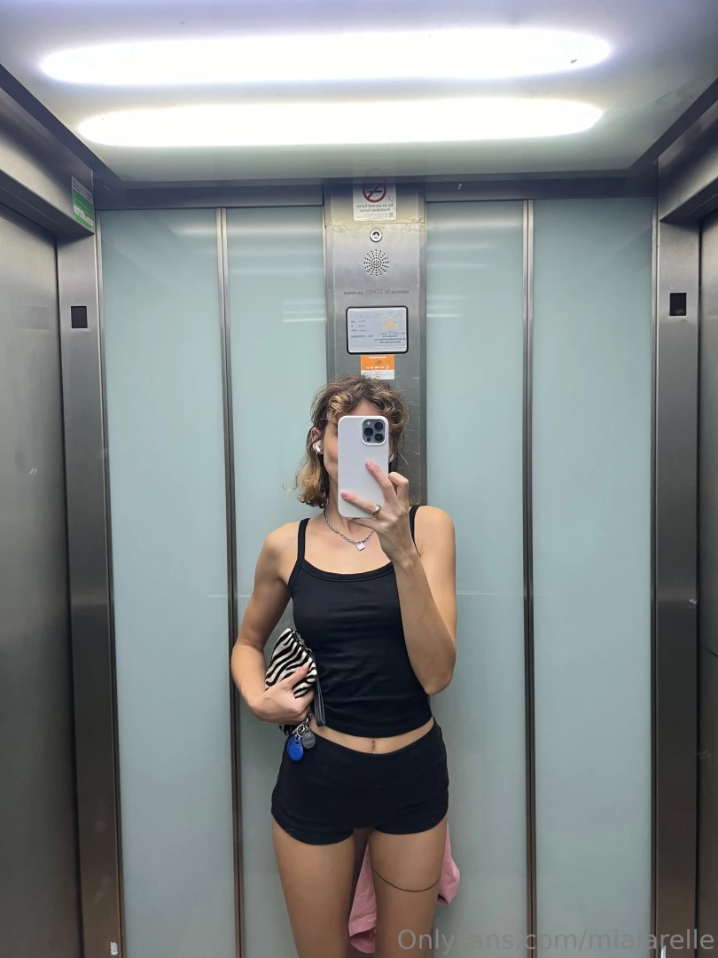 Mialarelle1 