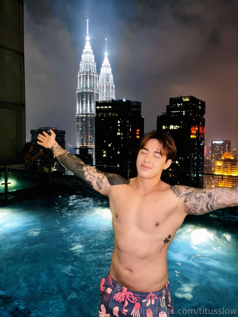 Enjoying my free time with a breathtaking view 