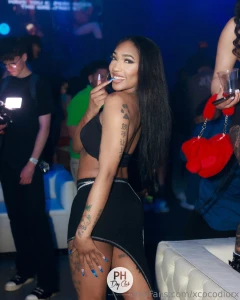 I wanna have some fun cum play w me