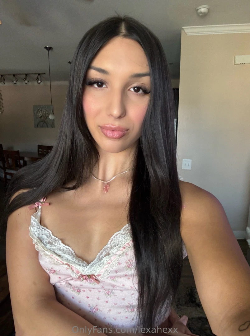 Feeling so horny help me out 