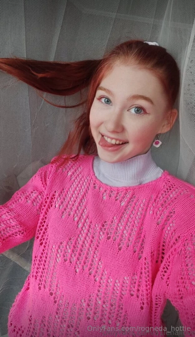 A1lenallove a very hot girl with juicy ass wants your attention are part 6 