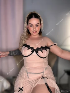 If you re joining me for my live tomorrow what outfit shall i wear