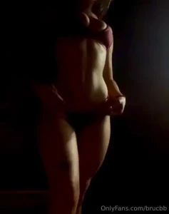 Come into the dark room with me babe