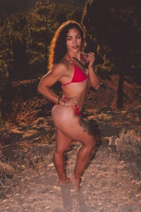 Hola amor qu calorcito hay aqu hello honey it s so hot here