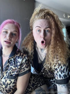 Working hard to always be your favorite lesbian couple part 1