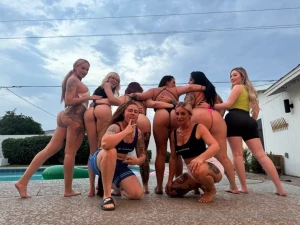 Lil preview of part of the sexy line up from our last big collab and part 2