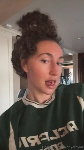 I m a pro w my tongue