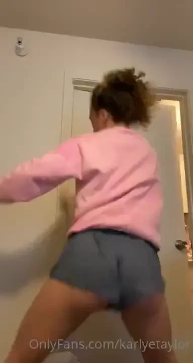 It s twerk tuesday babes get excited part 1 