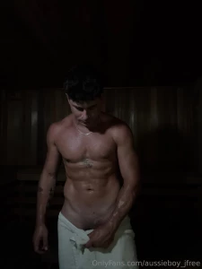 Check your dms in 1 hour to see how naughty i got in this public sauna