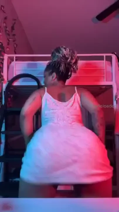 Birthday twerk part 1 