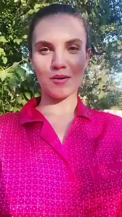 Here are some more videos and pictures of emilia eating cake that i part 7 