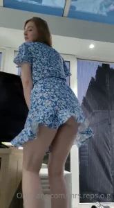 Happy birthday mr president marilyn monroe style air con skirt video