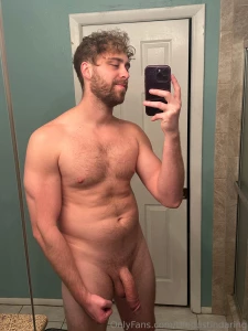 Daddy s been hitting the gym