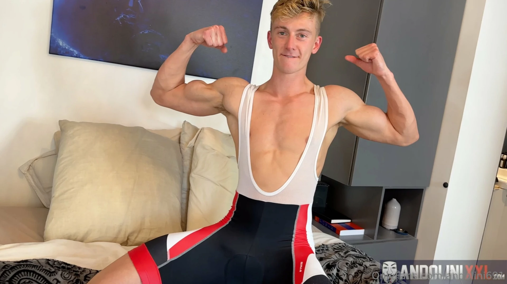 Britishtwunk on his bike diffusion par message priv 2023-08-09 vid o part 1 