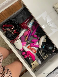 Come message me and tell me what toys i should use today