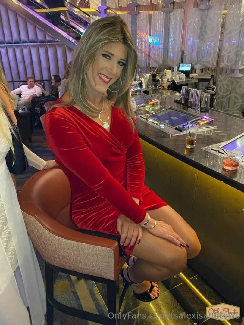 What pickup line would you use it better be creative not cheesy and 