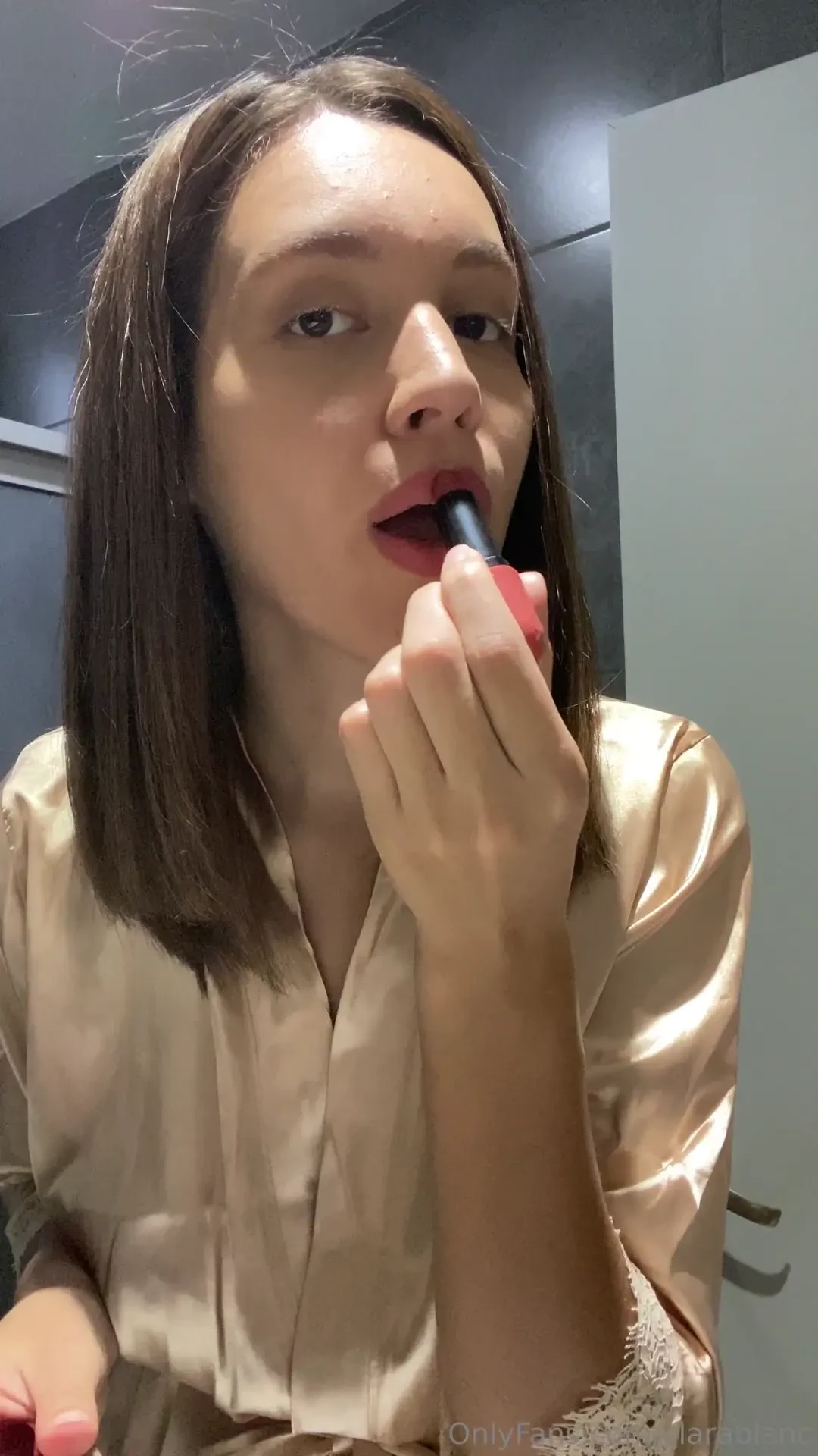 Would your be my lipstick what color does it give 