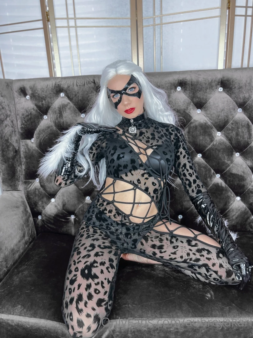 Ready and waiting for spider-man like brand new black cat set i did 