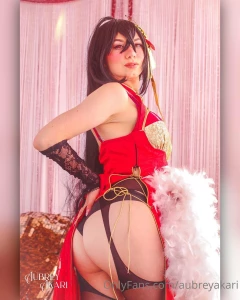 Phone booty or hd booty either way i like to be spanked happy hump day