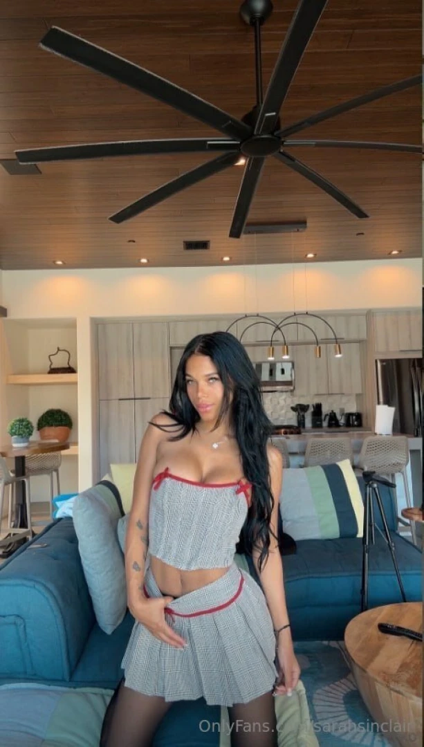 Stop looking around and go check sydneychasexo if you want to see why part 10 