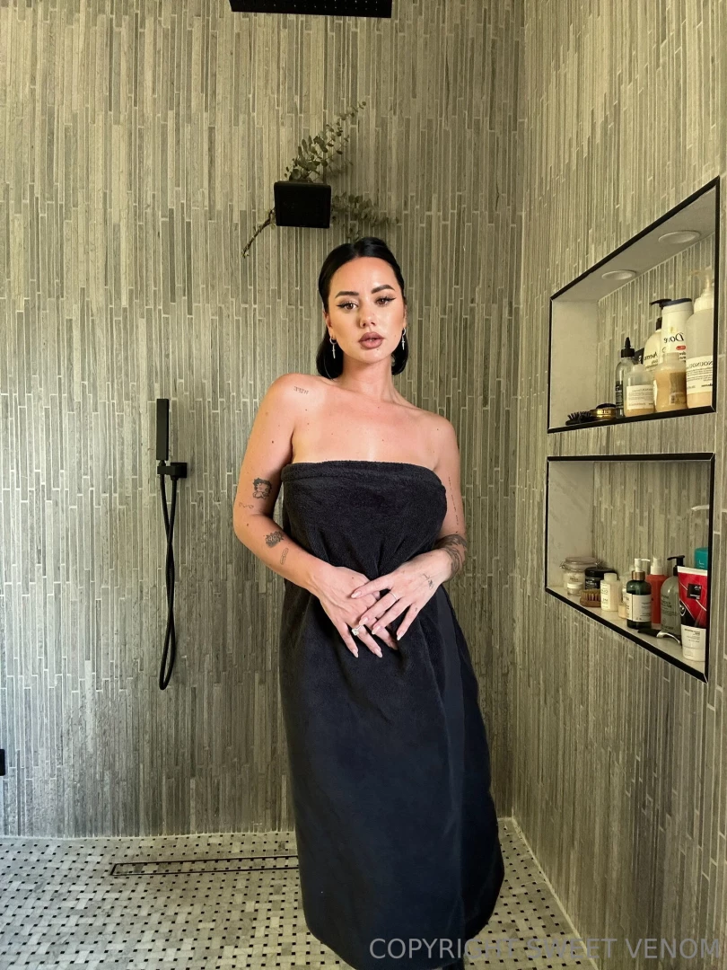 Bet you want me to drop the towel part 1 