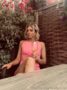 If you d like to book in video voice call or sexting session i m free part 2