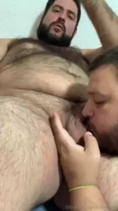 Me gusta comerle la verga a mi macho eljodedor31