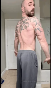 Body worship batroom jerk off here is a great solo of me teasing my