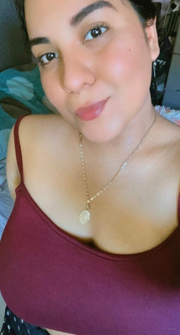 Hello darling i m available 