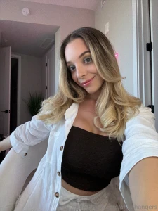 Swipe slow i m worth the pause