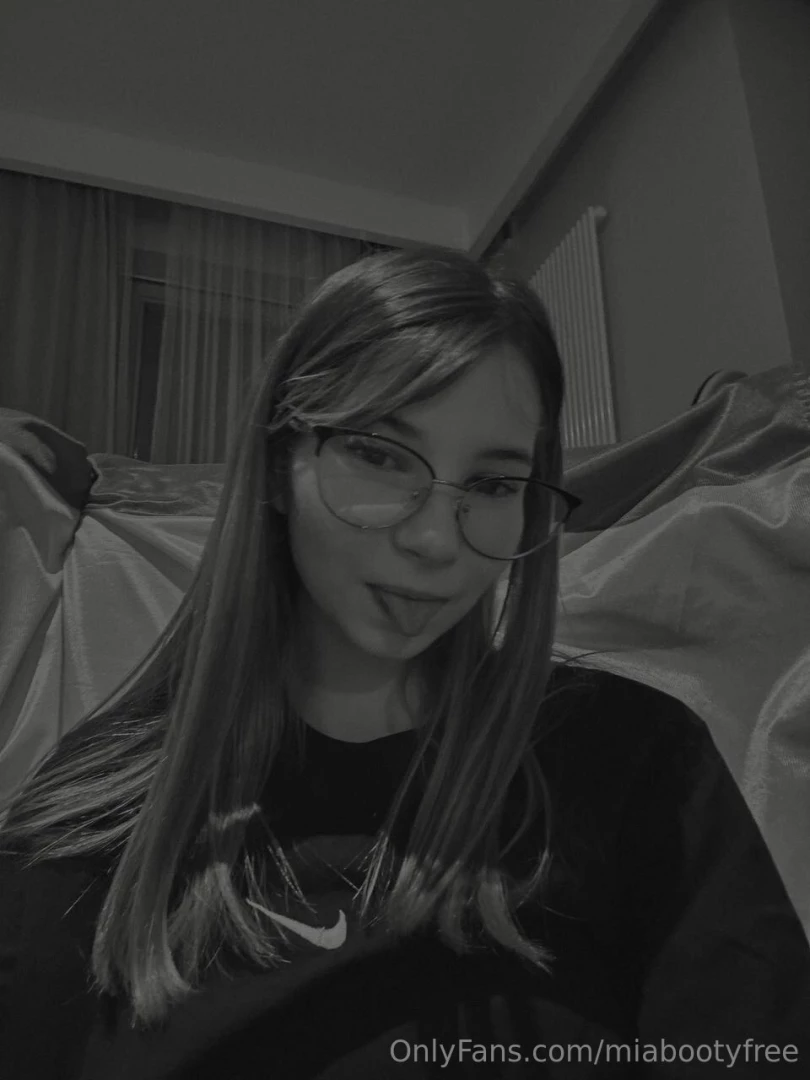 Aniicka aniicka naked shy cutie aniicka with hard nipples is very part 58 