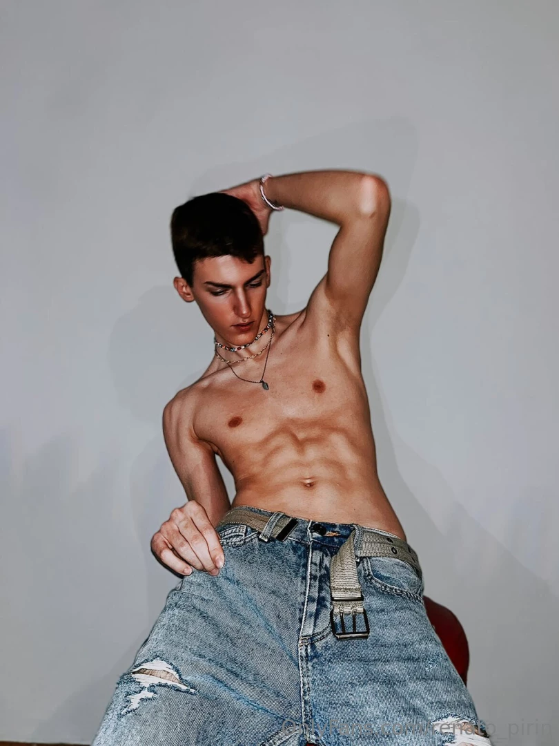 Subscribe to my bro nikssha_twink for samo hot content do you wanna part 2 
